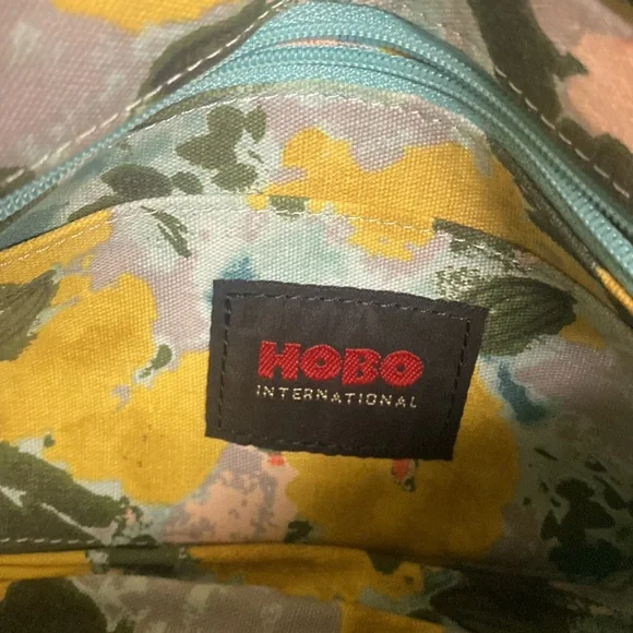 Hobo Pearl Leather Small Satchel Purse - Picture 15 of 17